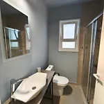 Faros Apartment
