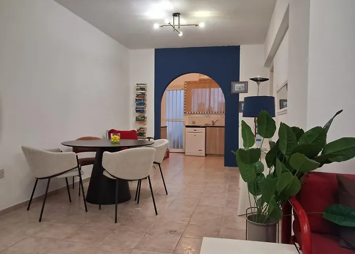 Appartamento Faros Paphos