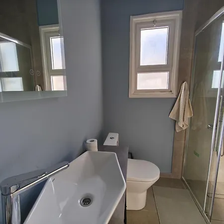 Faros Apartment Paphos